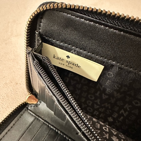 Kate Spade White and Black Women's Wallet - Picture 9 of 9